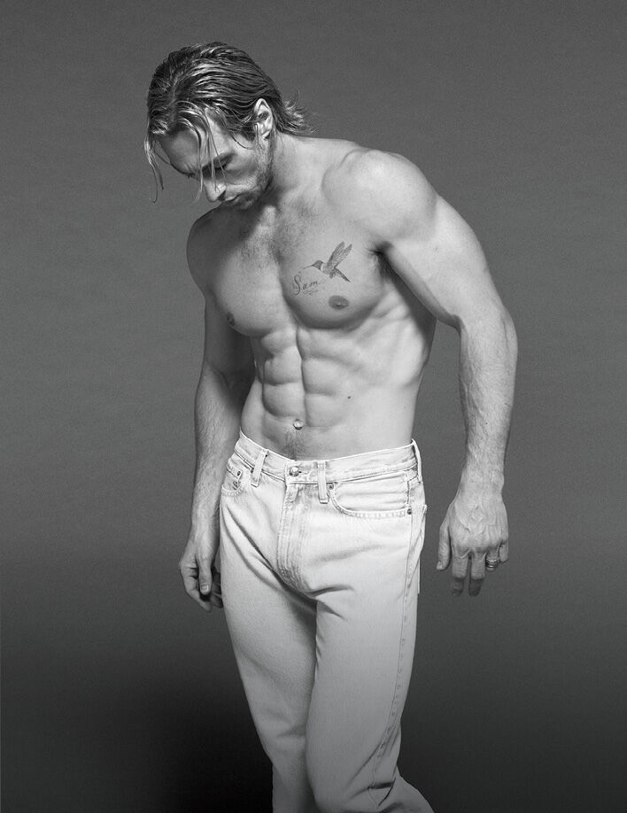 Calvin Klein - Aaron Taylor-Johnson